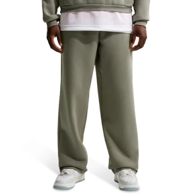 Nike Men's Standard Issue Therma-fit Brushed Open-hem Basketball Pants In Green