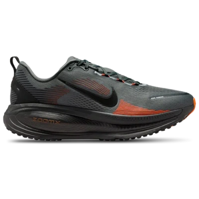 NIKE MENS NIKE VOMERO 18