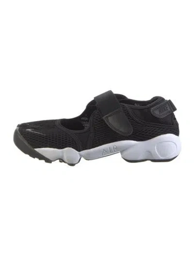 Pre-owned Nike Mesh Athletic Sneakers In Black