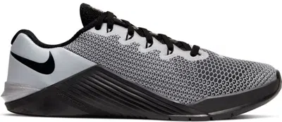 Pre-owned Nike Metcon 5 Night Time Shine (women's) Sneakers In Black/silver