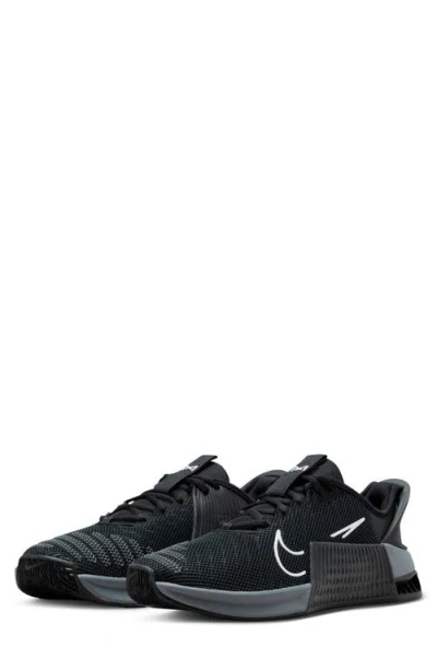 Nike Metcon 9 Flyease Training Shoe In Black/white/anthracite