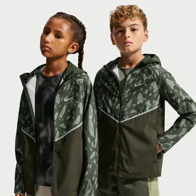 Nike Miler Big Kids' Repel Uv Jacket In Green