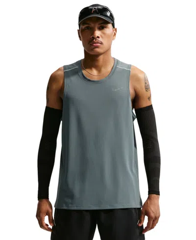 Nike Miler Men's Dri-fit Running Tank Top In Smoke Gray,reflective Sliver