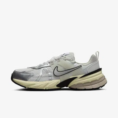 Nike Morden Comfort V2k Run男子跑步鞋 In Gray