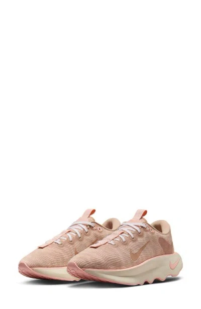 Nike Motiva Walking Shoe