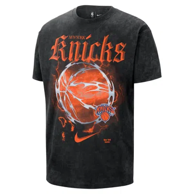 Nike New York Knicks Courtside "halloween"  Men's Nba Max90 T-shirt In Green