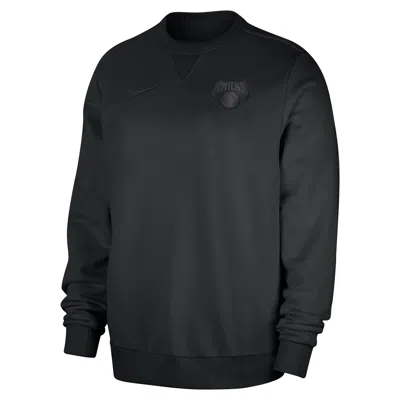 Nike New York Knicks Standard Issue  Men's Dri-fit Nba Crew-neck Sweatshirt In Black