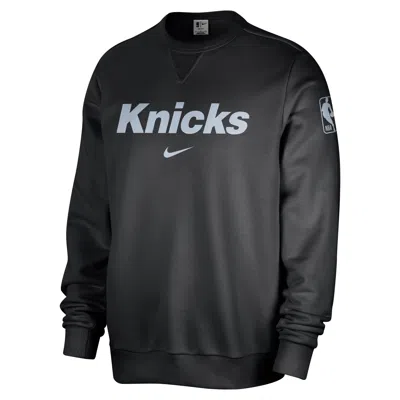 Nike New York Knicks Standard Issue  Men's Dri-fit Nba Crew-neck Sweatshirt In Black