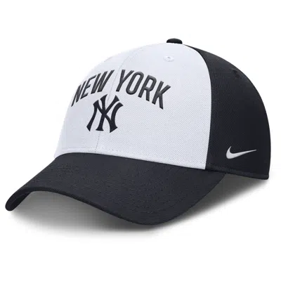 Nike New York Yankees Club  Men's Dri-fit Mlb Adjustable Hat