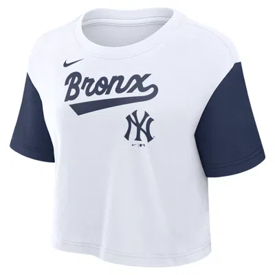 Nike New York Yankees Script  Women's Dri-fit Mlb Cropped T-shirt In White