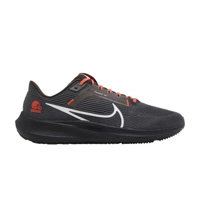 Pre-owned Nike Nfl X Air Zoom Pegasus 40 'cleveland Browns' In Black