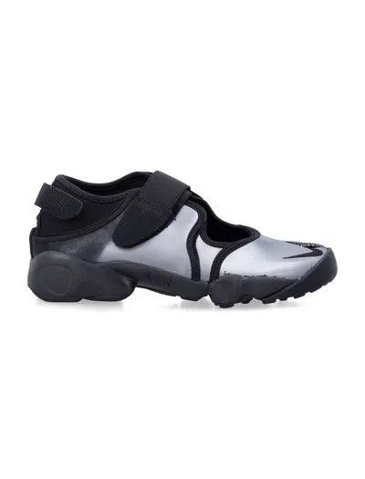 Nike Air Rift Sneakers In Black