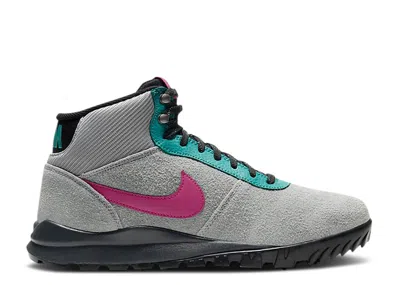 Nike Hoodland Boot 'grey Mineral Teal' In Gray