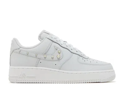 Nike Woman Sneakers White Size 8 Leather