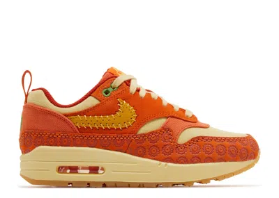 Nike Wmns Air Max 1 'somos Familia' In Orange