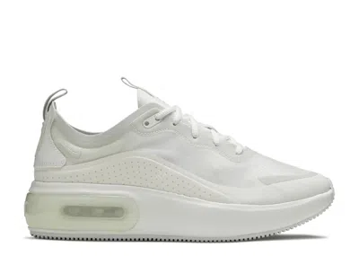 Nike Wmns Air Max Dia Se 'metallic Silver' In White