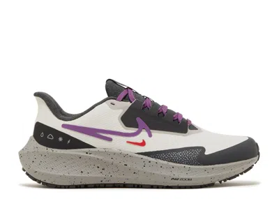 Nike Wmns Air Zoom Pegasus 39 Shield 'light Bone Vivid Purple' In White