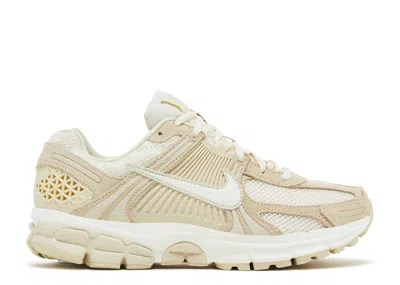 Nike Wmns Air Zoom Vomero 5 'beach' In White