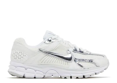 Nike Wmns Air Zoom Vomero 5 'chrome Toe' In White