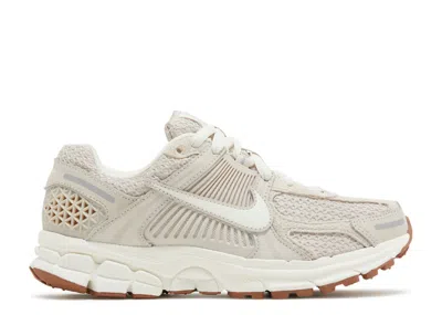 Nike Wmns Air Zoom Vomero 5 'light Orewood Brown' In White