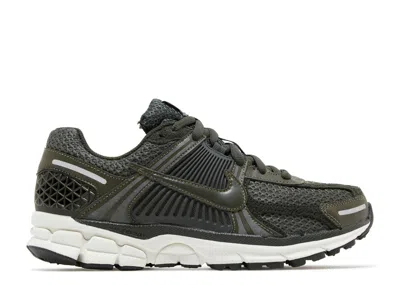 Nike Wmns Air Zoom Vomero 5 'sequoia' In Green