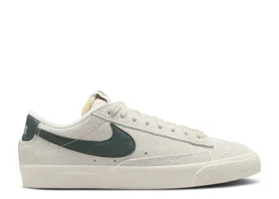 Nike Wmns Blazer Low '77 Vintage 'phantom Vintage Green' In White