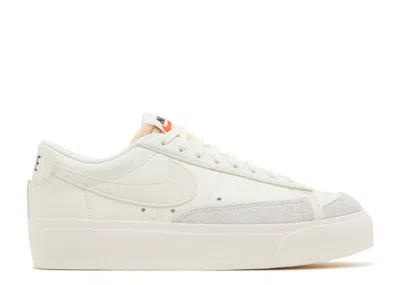 Nike Wmns Blazer Low Platform 'triple Sail' In White