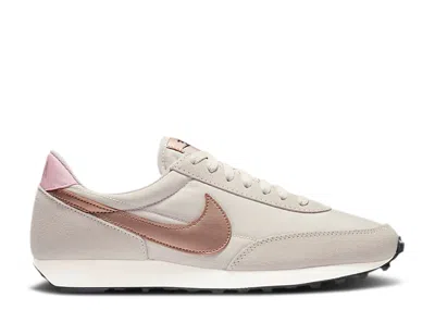 Nike Wmns Daybreak 'light Orewood Bronze' In White