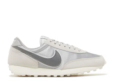Nike Wmns Daybreak Se 'light Smoke Grey' In Gray