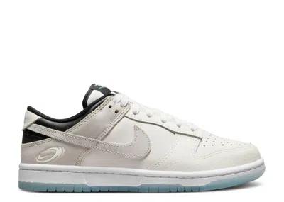 Nike Wmns Dunk Low 'supersonic' In White