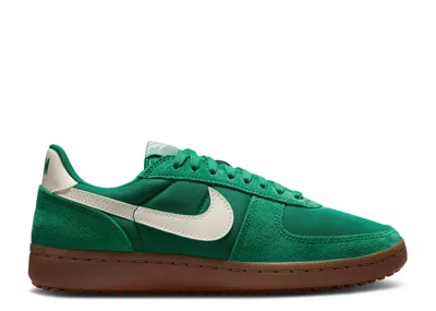 Nike Wmns Field General 82 'malachite Soft Pearl Gum' In Green