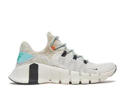 Nike Wmns Free Metcon 4 'platinum Tint Copa' In White