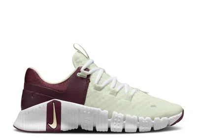 Nike Wmns Free Metcon 5 'sea Glass Burgundy Crush' In Green