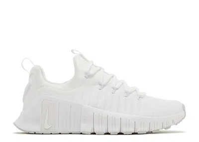 Nike Wmns Free Metcon 6 'platinum Tint' In White
