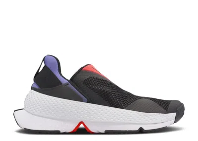 Nike Wmns Go Flyease 'black Bright Crimson Sapphire'