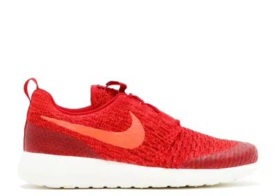 Nike Wmns Roshe One Flyknit In Red