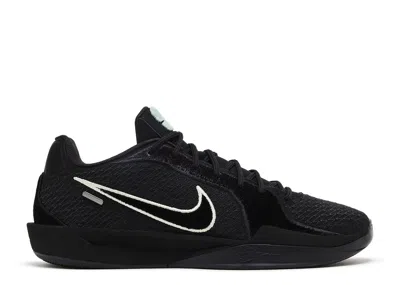 Nike Wmns Sabrina 2 'black Label Pack'