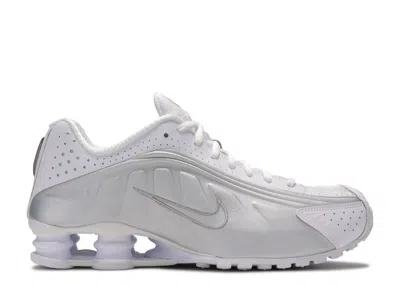 NIKE NIKE NIKE WMNS SHOX R4 'WHITE METALLIC'