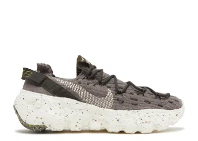 Nike Wmns Space Hippie 04 'cargo Khaki' In Brown