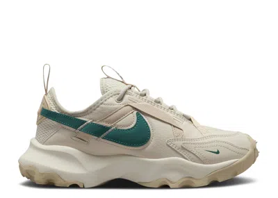 Nike Wmns Tc 7900 'light Orewood Brown Geode Teal' In White