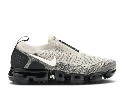 Nike Wmns Vapormax Moc 2 'moon Particle' In White