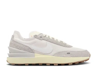 Nike Wmns Waffle One Vintage 'photon Dust Sail' In White