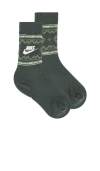 Nike Nk Essentials Crew Socks 1pr-200 Fair Isle In Vintage Green  Oil Green  & Coconut Milk