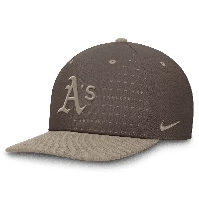 Nike Oakland Athletics Statement Pro  Men's Dri-fit Mlb Adjustable Hat In Brown