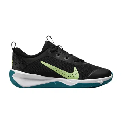Pre-owned Nike Omni Multi-court Gs 'black Bright Spruce' | Kid's Size 5.5