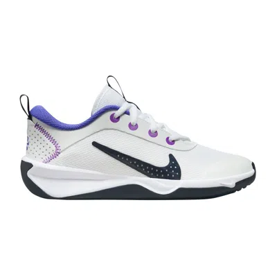 Pre-owned Nike Omni Multi-court Gs 'white Dark Obsidian' | Kid's Size 6