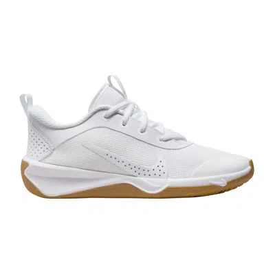 Pre-owned Nike Omni Multi-court Gs 'white Gum' | Kid's Size 6.5