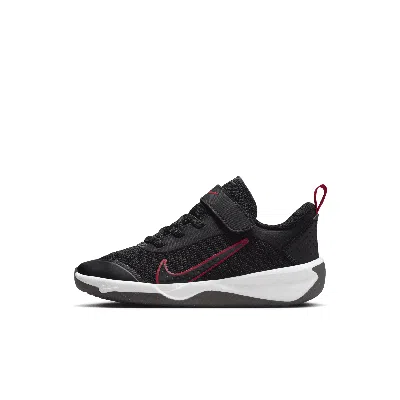 Nike Omni Multi-court Little Kids' Shoes In Black