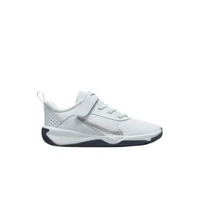 Pre-owned Nike Omni Multi-court Ps 'pure Platinum Metallic Silver' | Grey | Kid's Size 1 In Gray