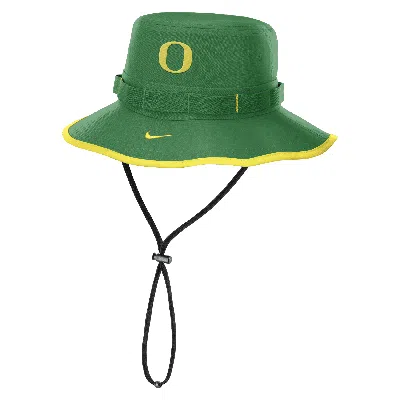 Nike Oregon Ducks On-field Apex Boonie  Unisex Dri-fit College Bucket Hat In Green